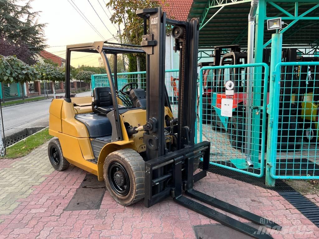 CAT DP 45 N V-3549 Дизелови камиони