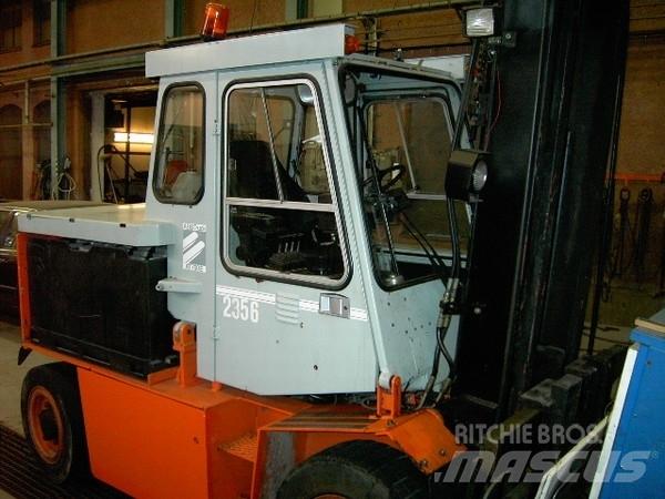 ABB AT 700 Електрически вилични кари-повдигачи