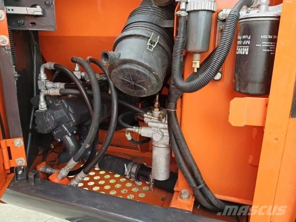 Hitachi ZX70 Мини екскаватори < 7 т