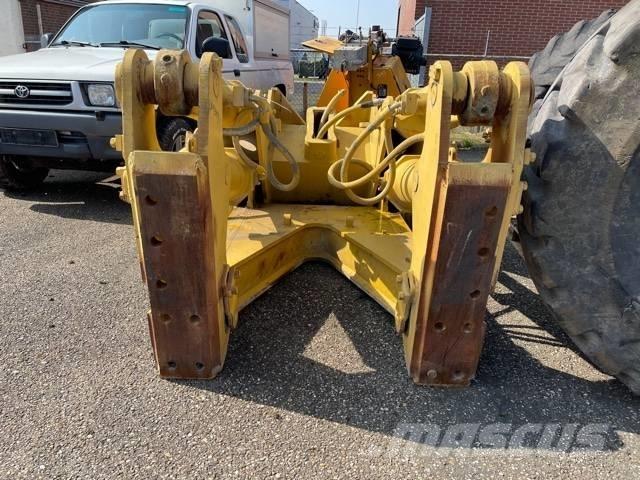 CAT D 8 R Ripper Други компоненти