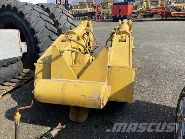 CAT D 8 R Ripper Други компоненти