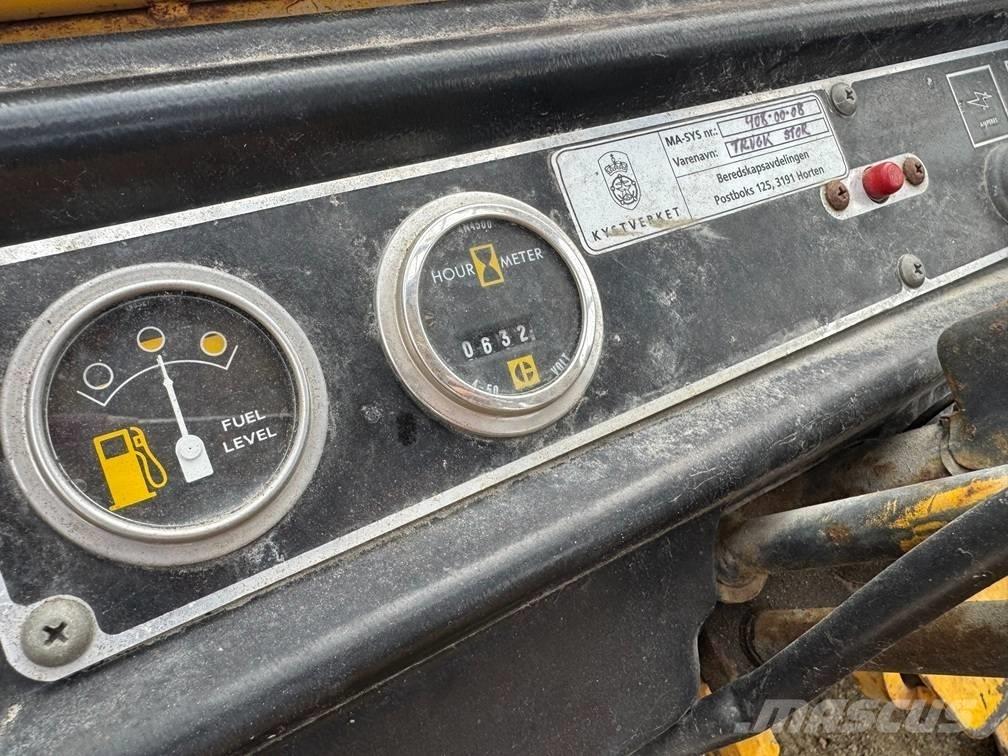 CAT V 140 Дизелови камиони