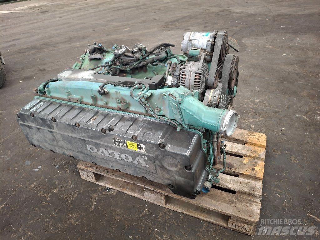 Volvo D12D420 Двигатели