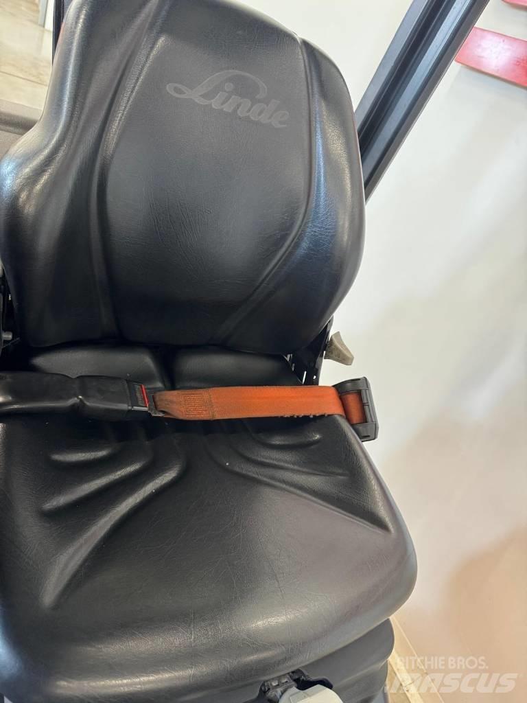 Linde 10876 - H20T-01 Камиони с АГУ