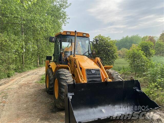 JCB 3CX Товарач със заден ексватор