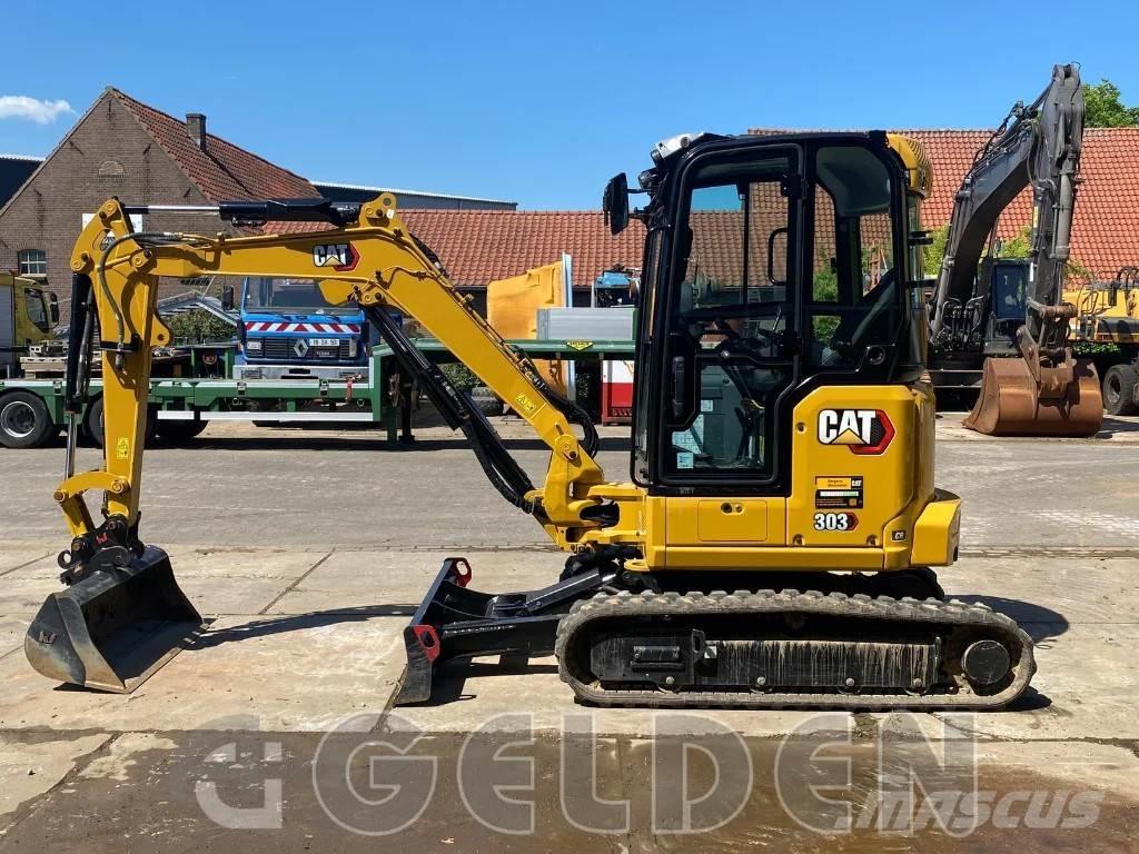 CAT 303 - 3 Buckets Мини екскаватори < 7 т