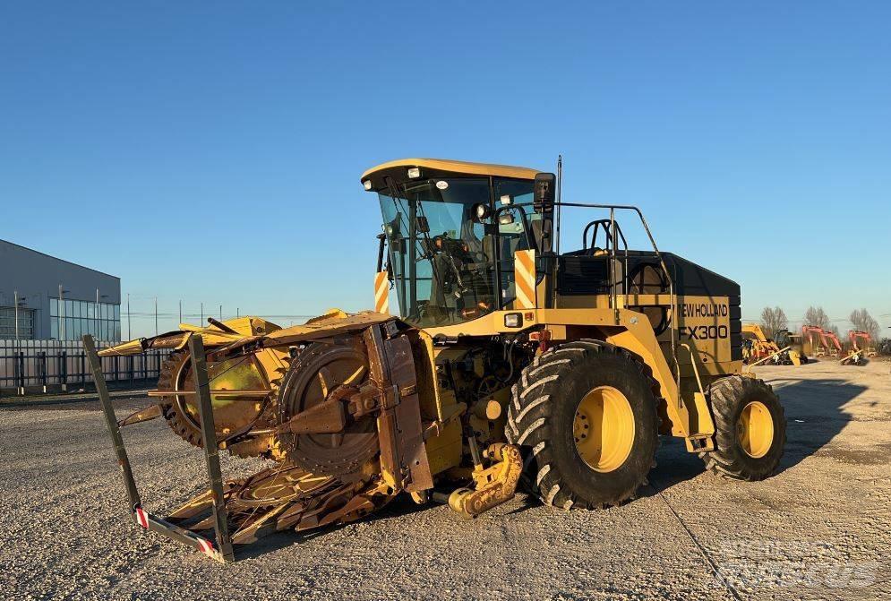 New Holland FX 300 Самоходни фуражири