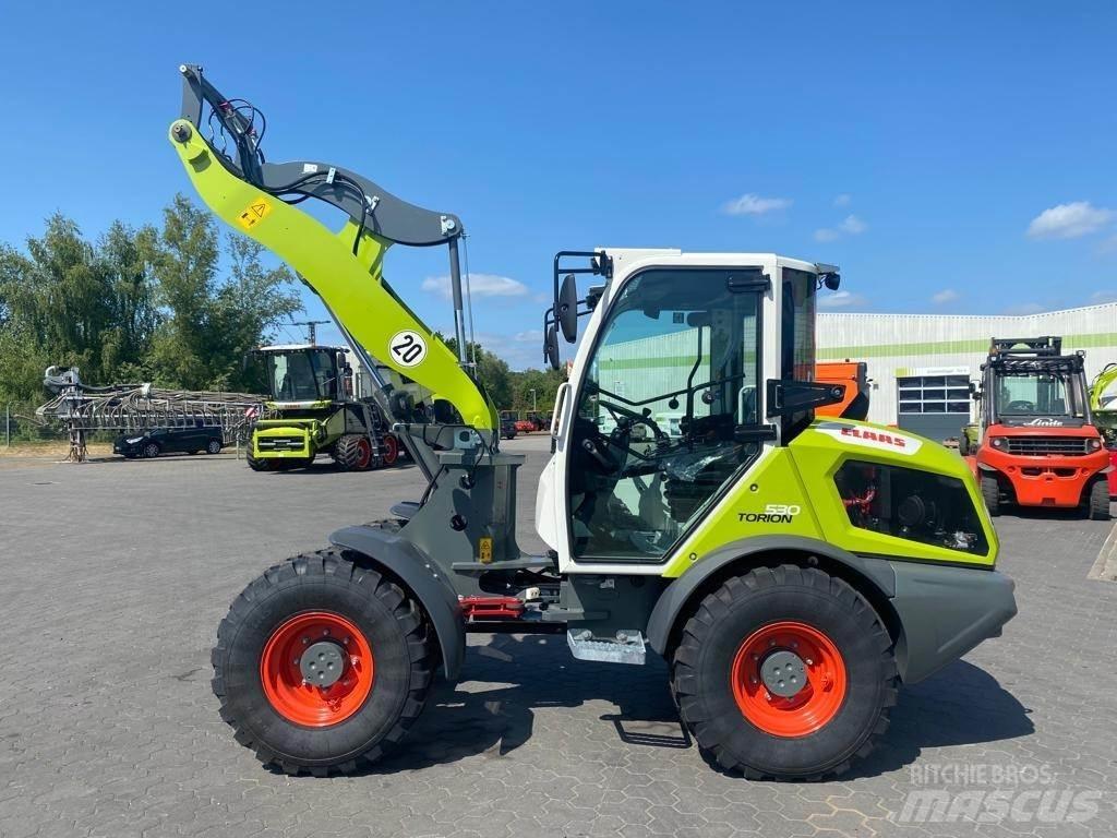 CLAAS Torion 530 Колесни товарачи