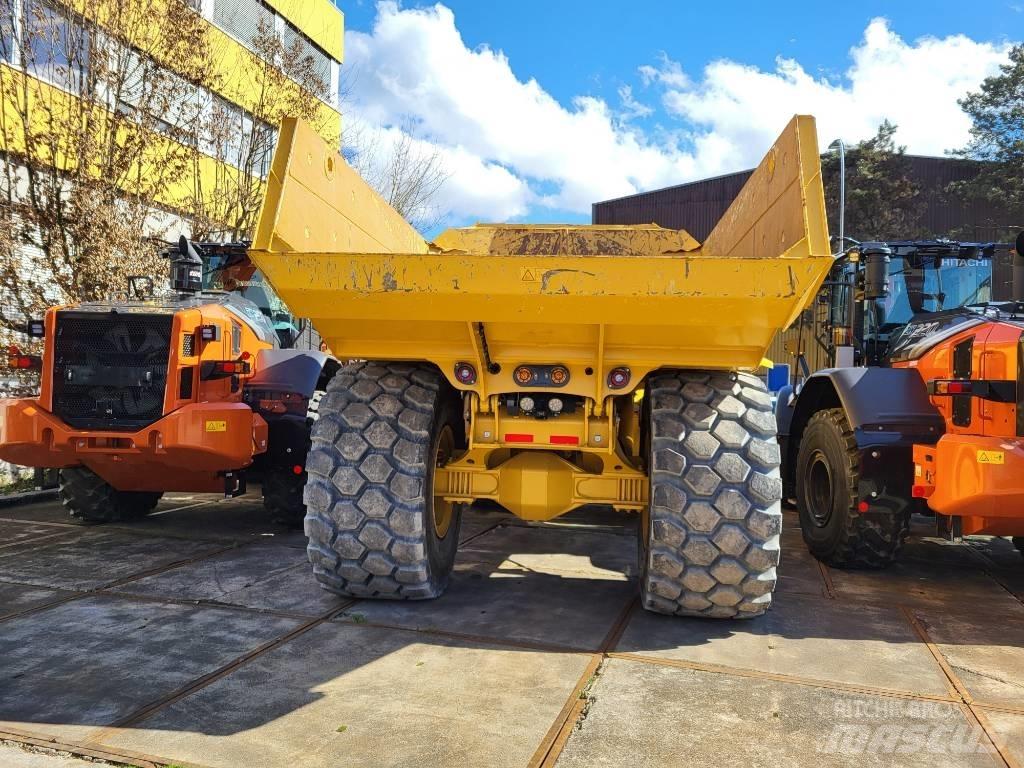 Bell B30E 4x4 Дъмпери/моторни превозни средства