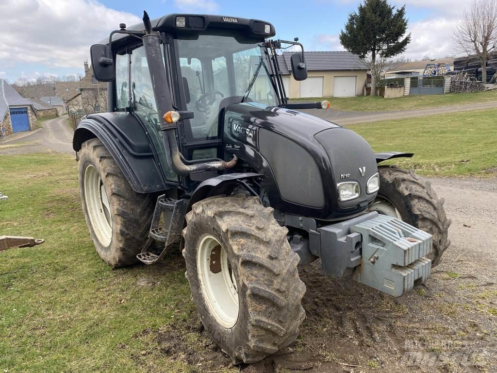 Valtra N92 HITECH Трактори
