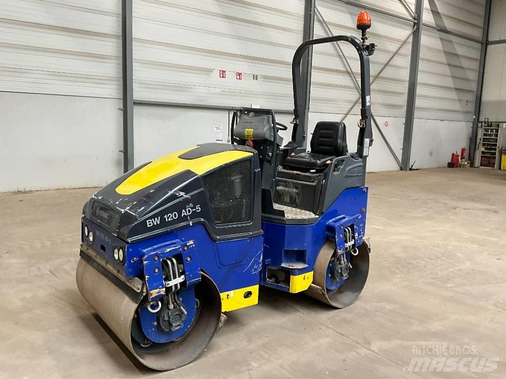 Bomag BW 120 AD-5 Двойни барабанни ролки
