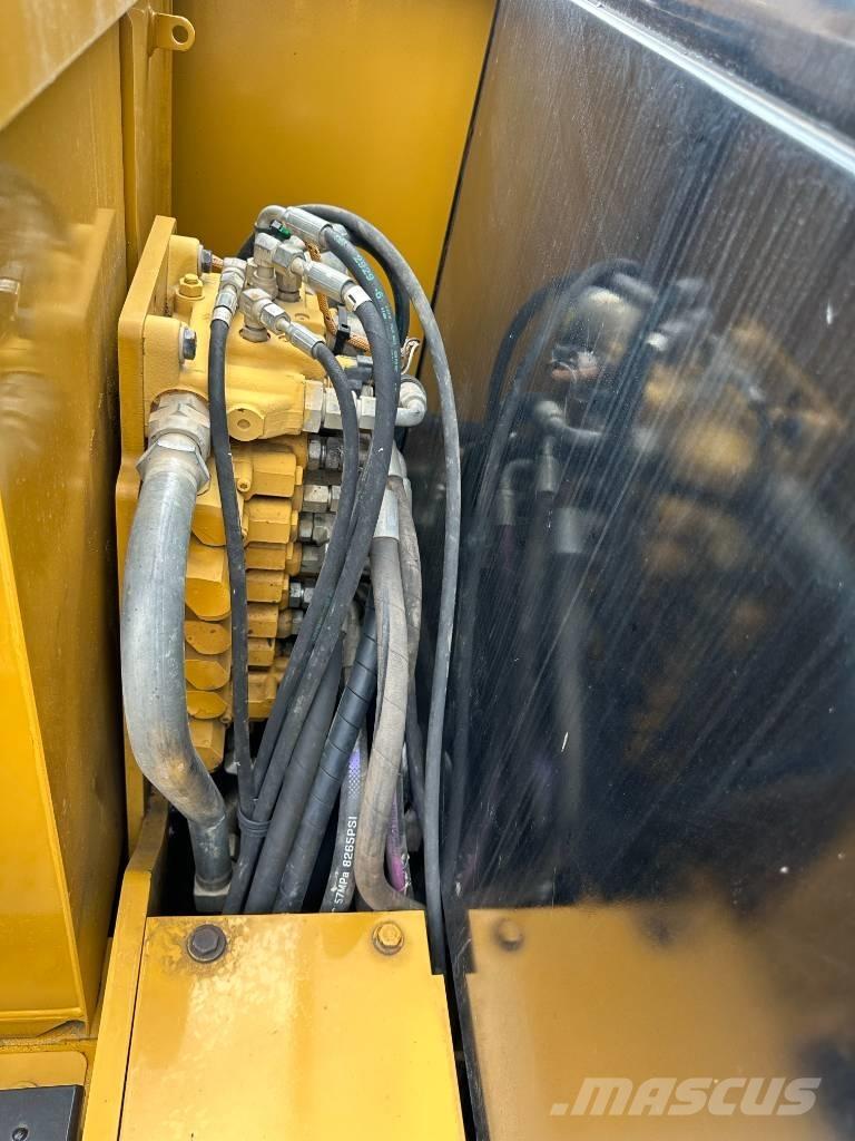 CAT 306 Мини екскаватори < 7 т