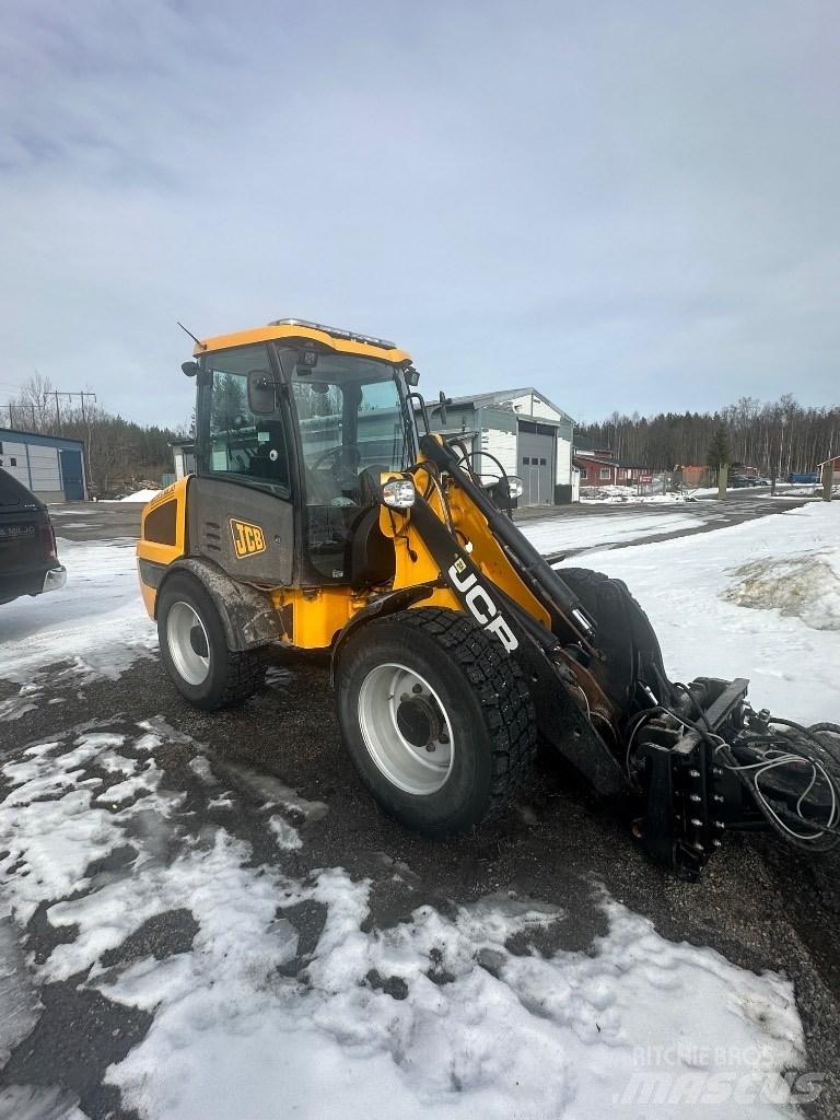 JCB 406 Колесни товарачи