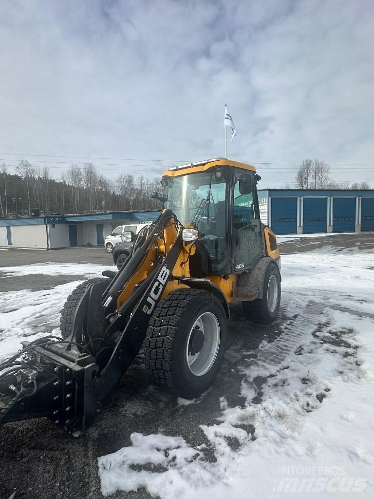 JCB 406 Колесни товарачи