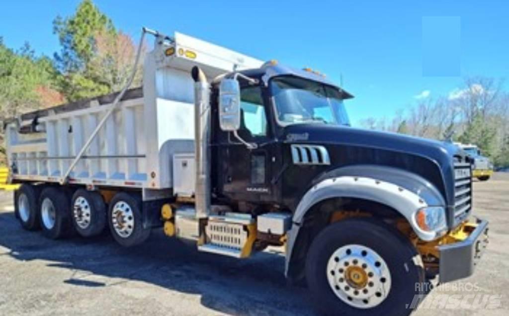 Mack GU 713 Самосвал