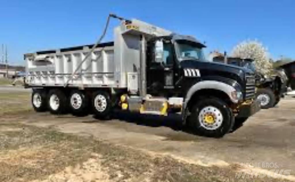 Mack GU 713 Самосвал
