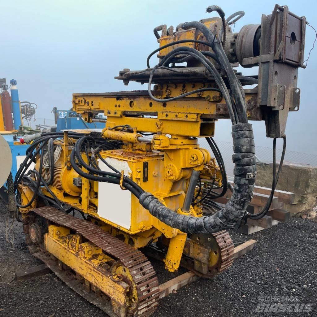Klemm MR704 Пилоти
