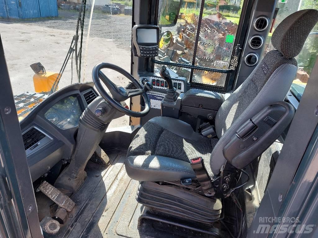 Hyundai HL 960 Колесни товарачи
