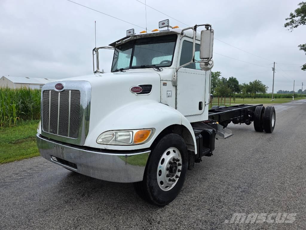 Peterbilt 335 Шаси кабини