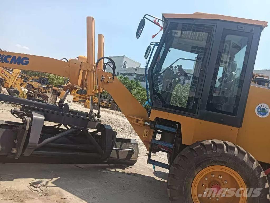 XCMG GR 1803 Грейдери