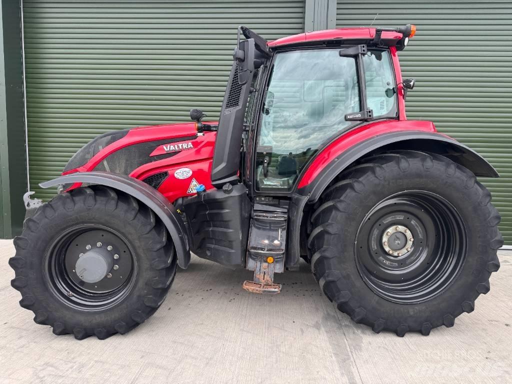 Valtra T 234 V Трактори