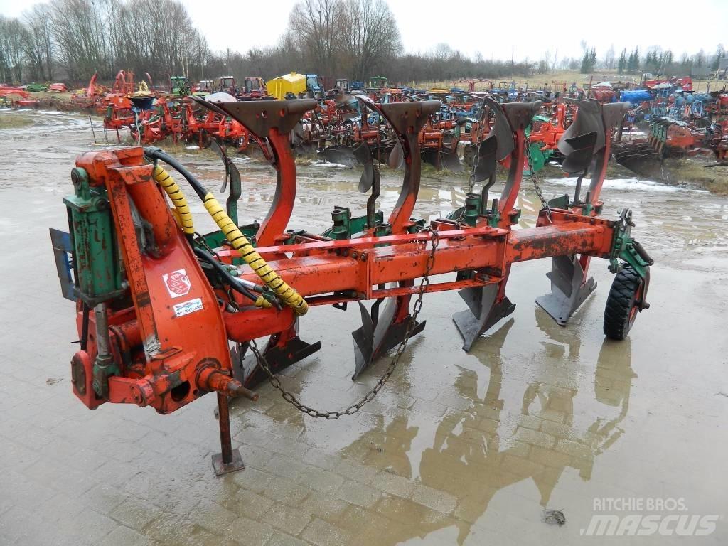 Kverneland E8 Реверсивни плугове
