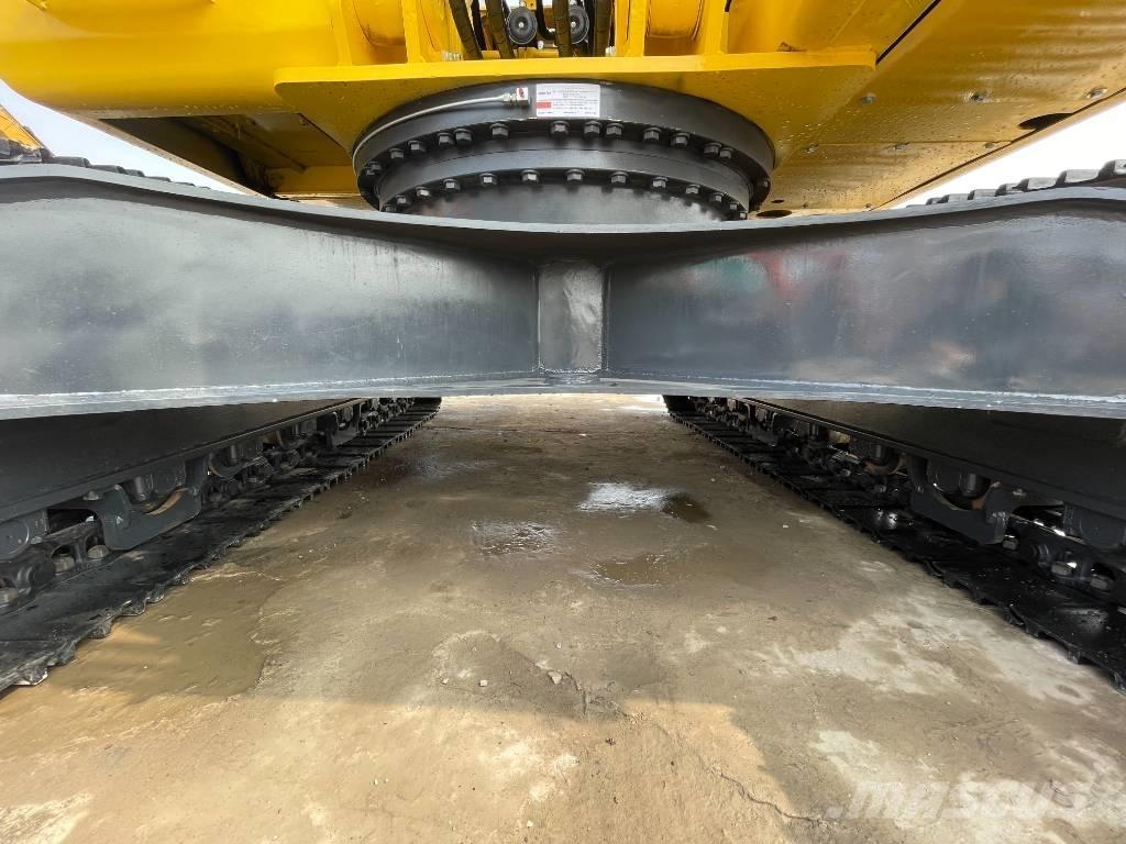 Komatsu PC220-8 Верижен екскаватор