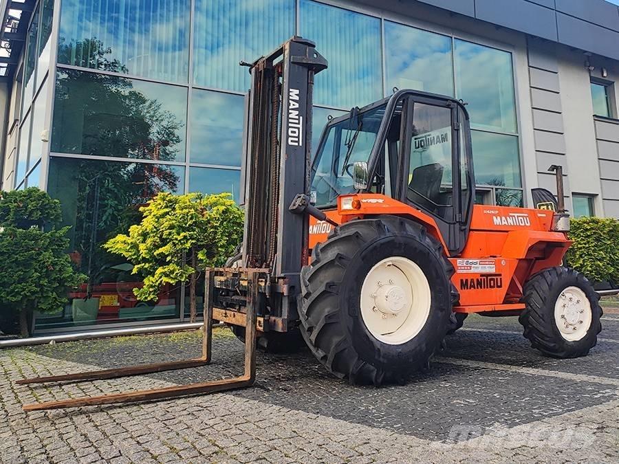Manitou M 426 CP Камиони за херавни местности