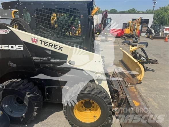 Terex R260S Мини товарачи
