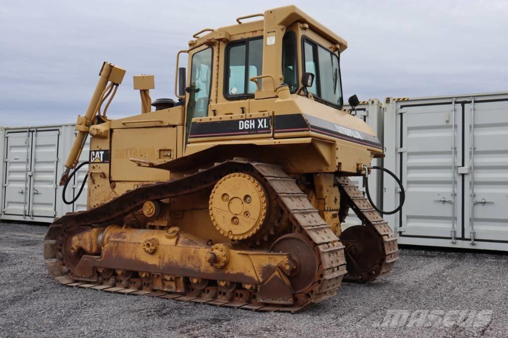 CAT D 6 H XL Верижни булдозери
