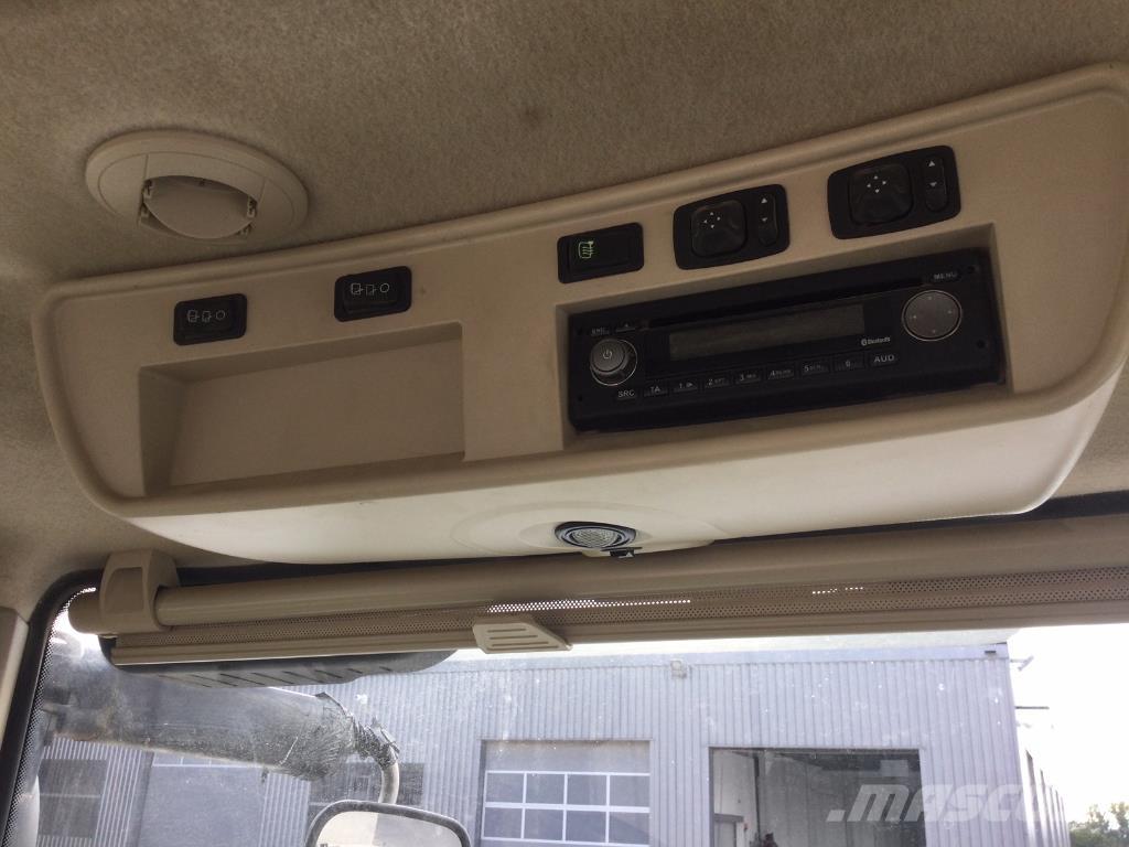 John Deere 8370R Трактори