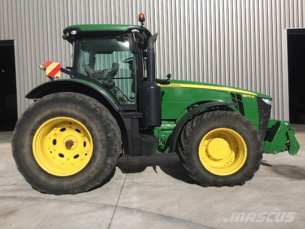 John Deere 8370R Трактори