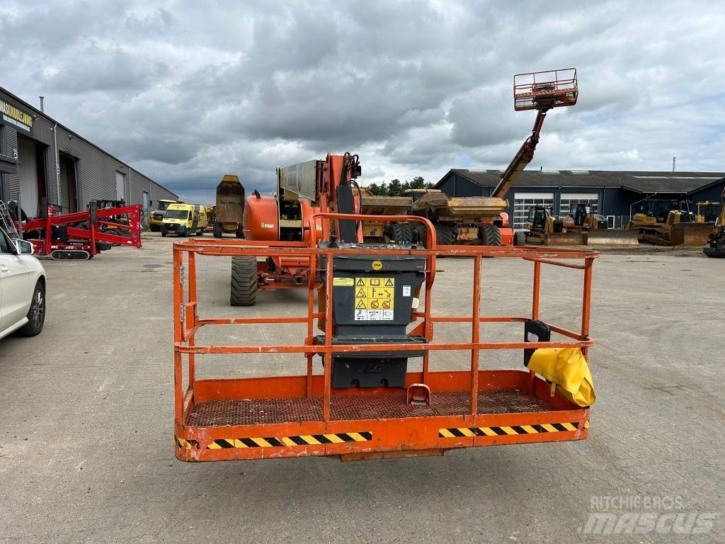 JLG 860 SJ Телескопични повдигачи
