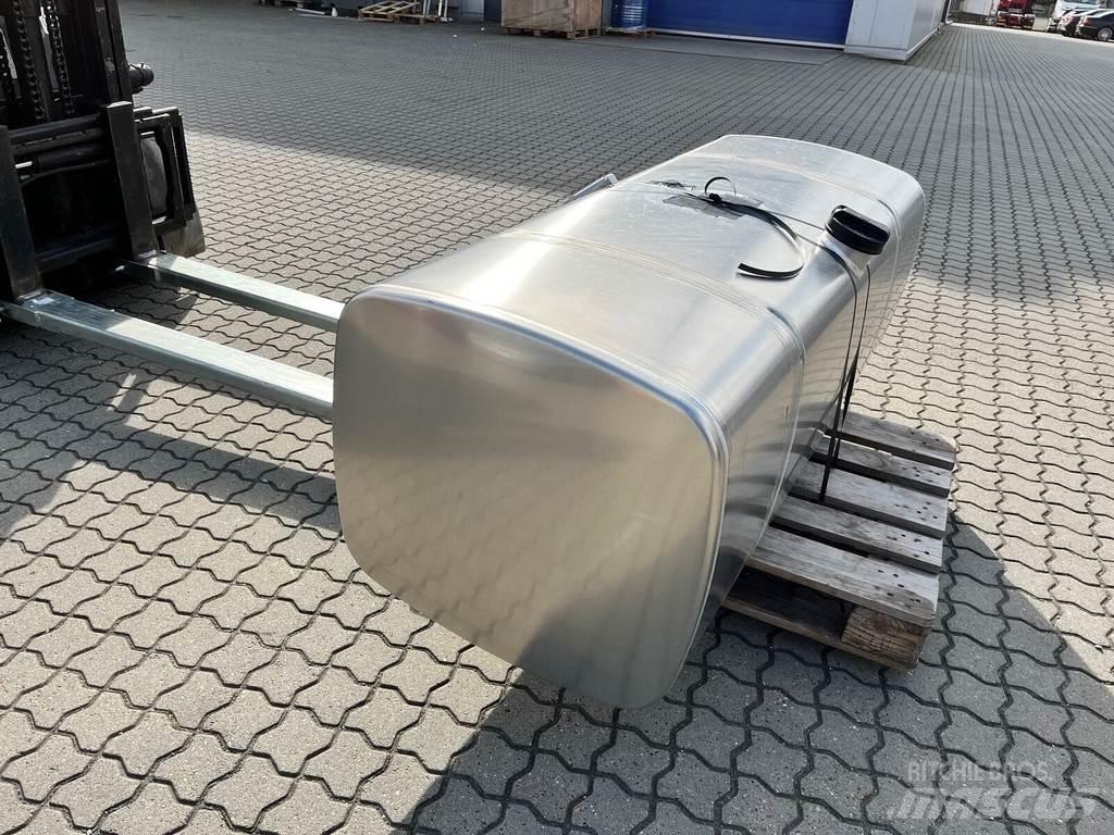 DAF XG Резервоари за гориво и добавки
