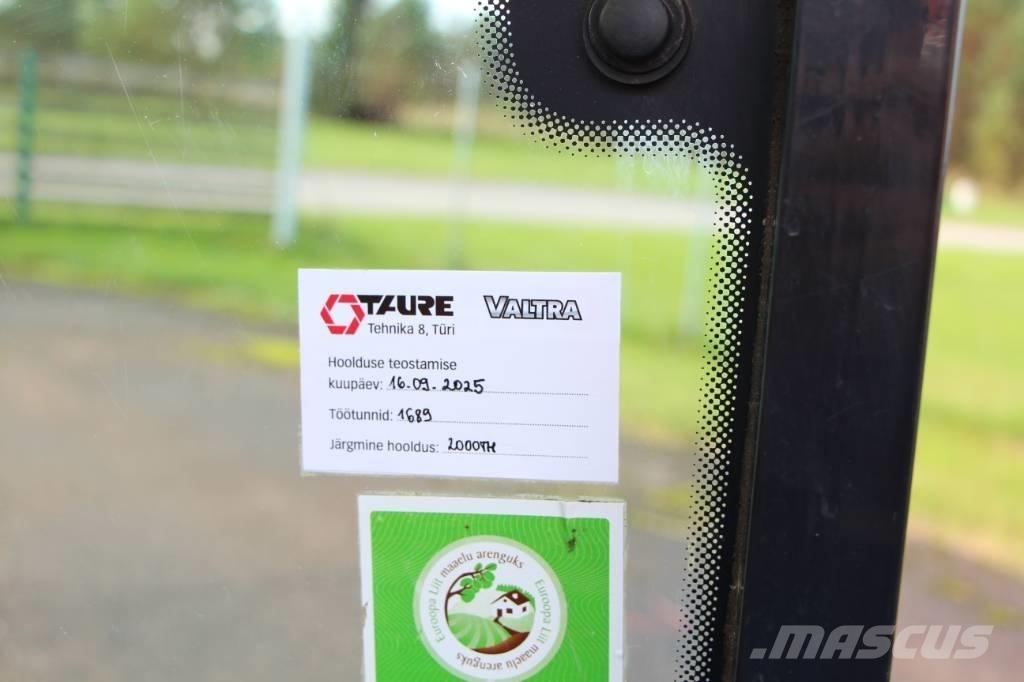 Valtra T 131 Трактори