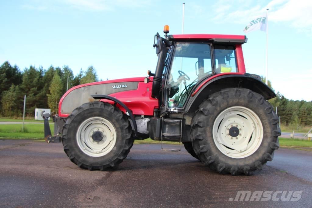 Valtra T 131 Трактори