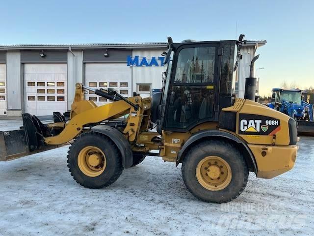 CAT 908H Колесни товарачи