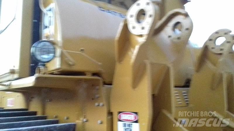 CAT D9G Верижни булдозери
