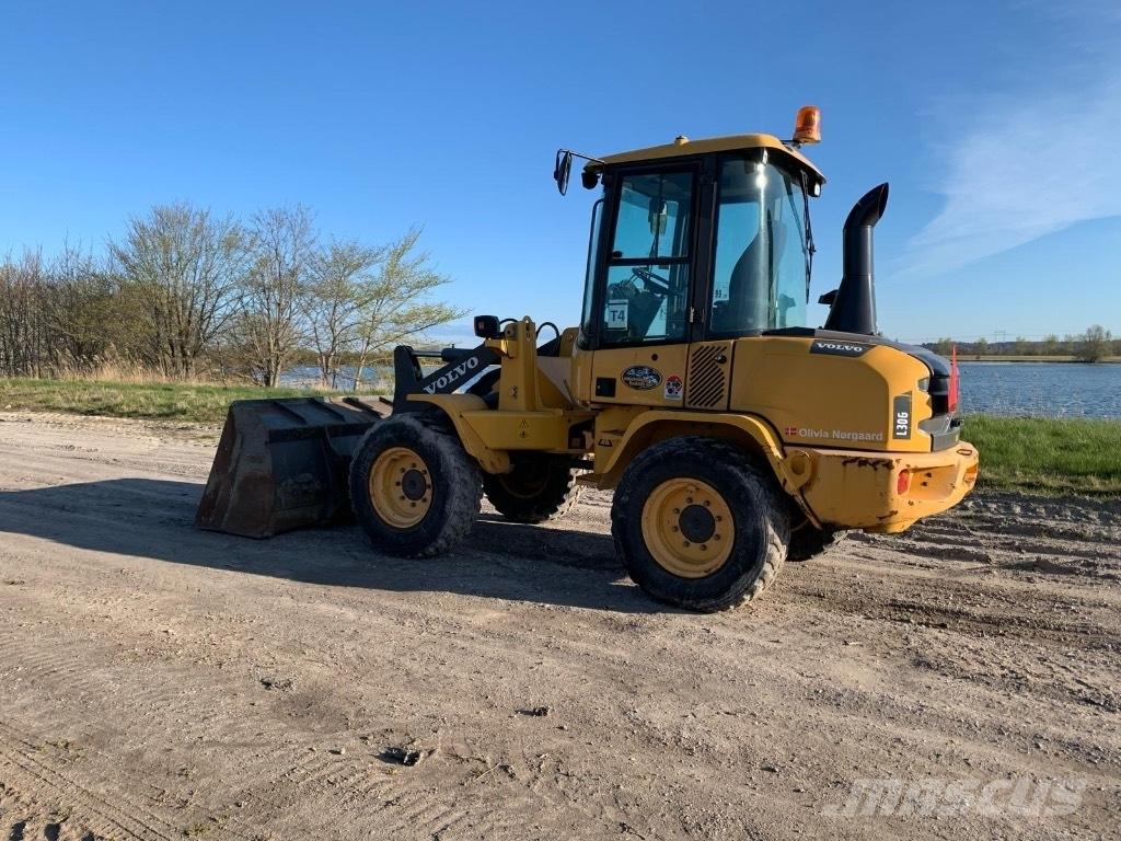 Volvo L 30 G Колесни товарачи