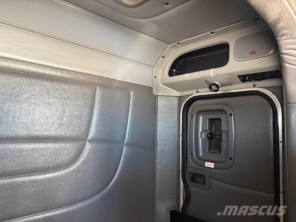 Peterbilt 389 Влекачи