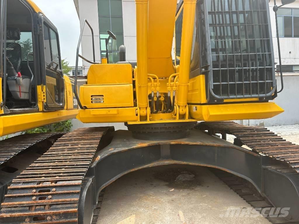 Komatsu PC240LC-8 Верижен екскаватор