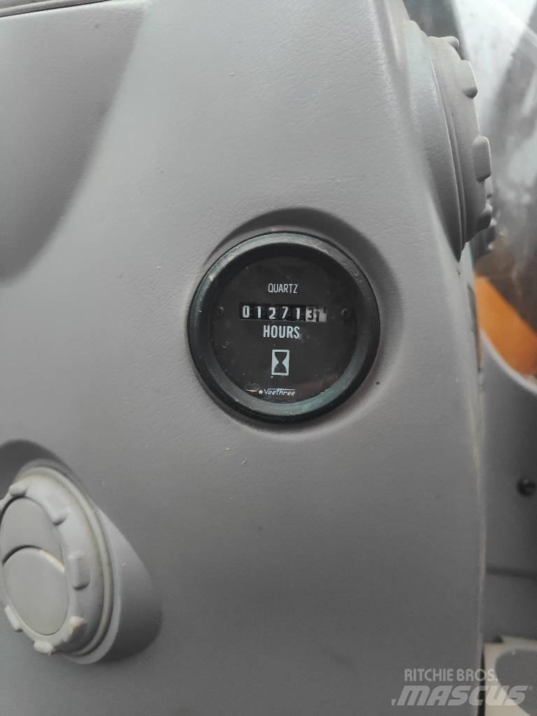 Volvo ECR 235 C L Верижен екскаватор