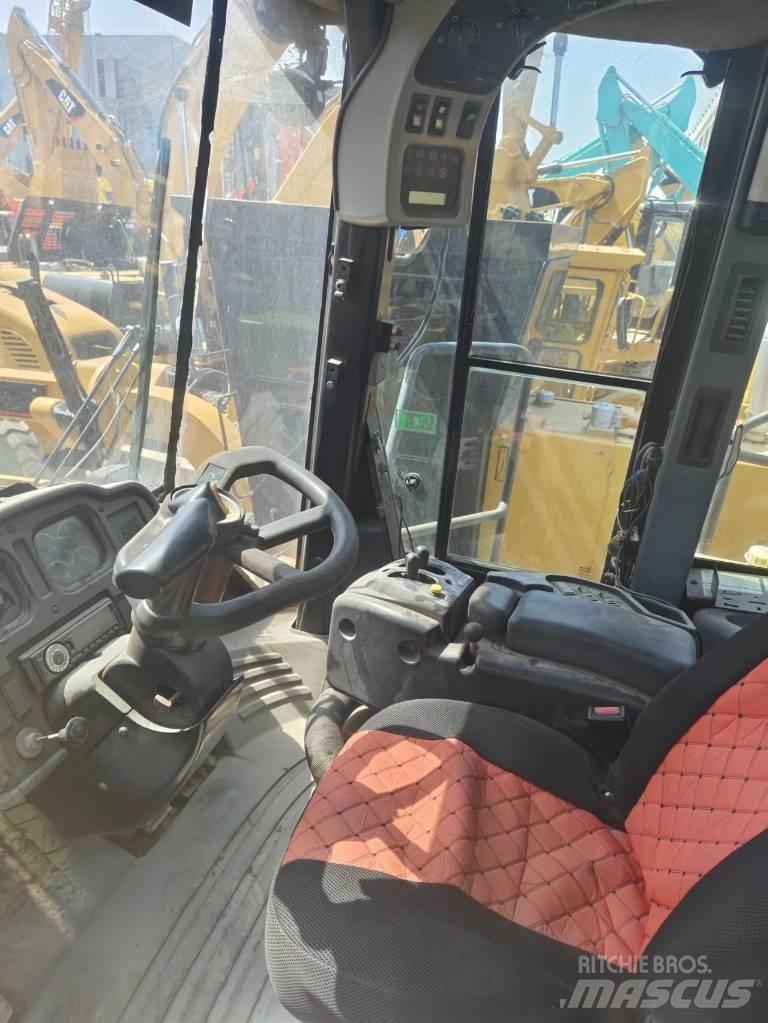 CAT 980 G Колесни товарачи