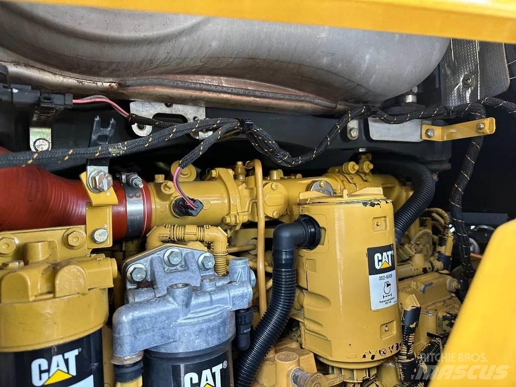 CAT 950G Колесни товарачи