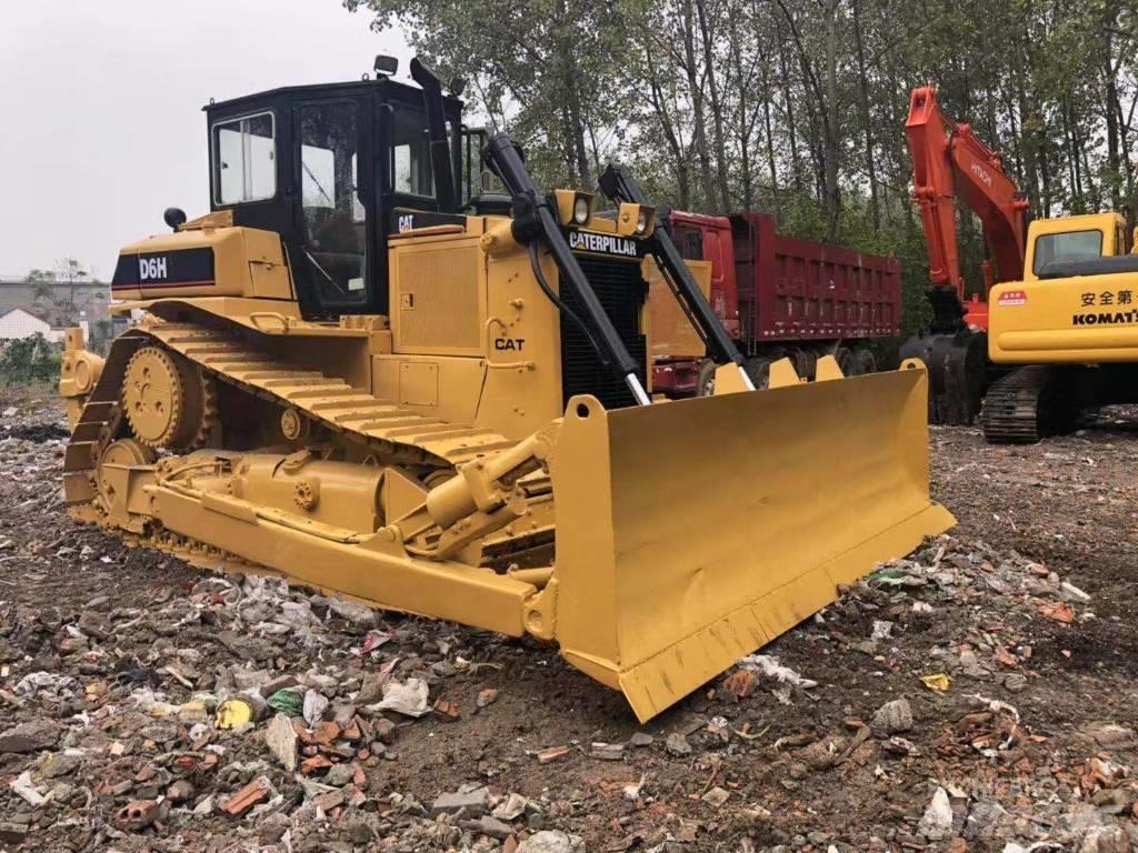 CAT D6H Верижни булдозери
