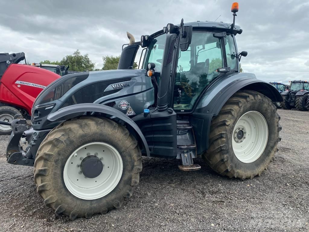 Valtra T 174EA Трактори
