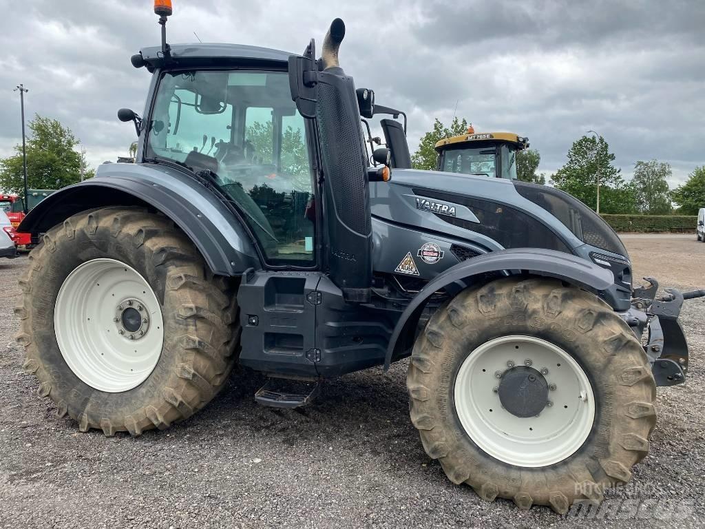 Valtra T 174EA Трактори