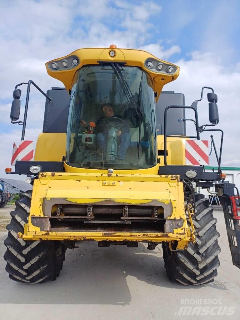 New Holland CX 6090 Комбайни