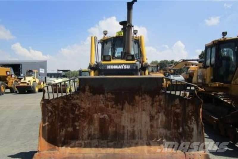 Komatsu D65 EX-16 Верижни булдозери
