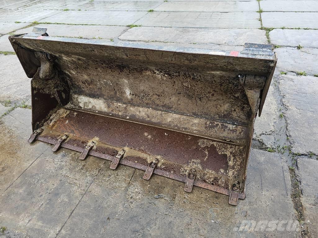 CAT 908 M Колесни товарачи